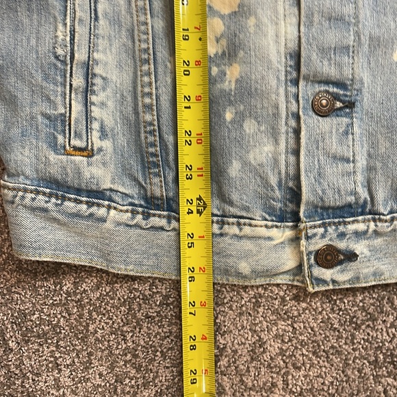Levi’s Vintage Light Wash Bleached Denim Jacket - Medium - Picture 6 of 6